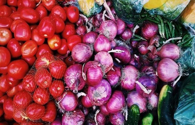 Govt removes taxes on import of tomato and onion till Dec 31