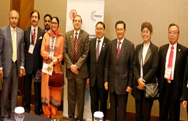 Mandviwalla holds bilateral meetings with heads of delegations of different countries