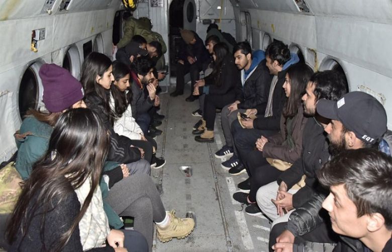 Pak Army rescues 22 students stranded in snow-hit Rattu GB