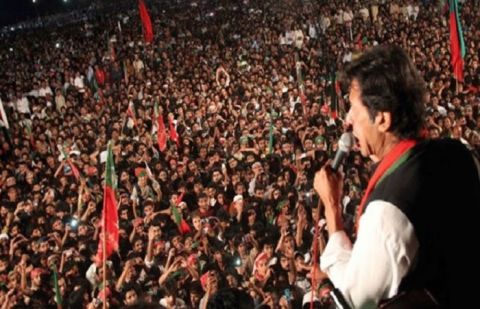 Imran to visit Quetta today to express solidarity with Mastung victims' families