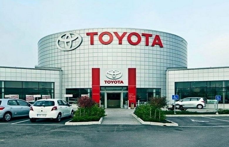Toyota rolls out first hybrid vehicle