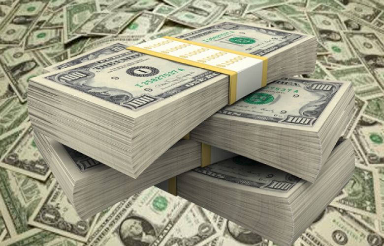 US dollar falls in interbank market against Pakistani Rupee
