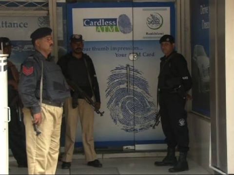 Private bank looted in Karachi on Thursday