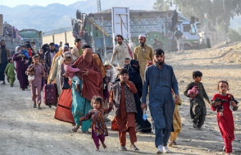 474,264 Afghans have returned home from Pakistan