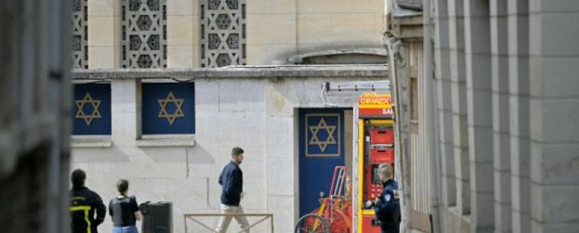 French police kill man trying to set fire to synagogue: minister