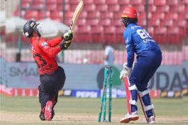 Islamabad United ease past Lahore Qalandars in PSL 11 clash