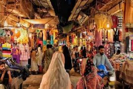 Govt orders shops and malls to close by 9pm under austerity drive