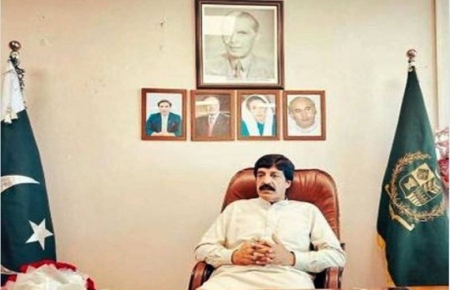PPP finally picks Sardar Saleem Haider Khan as candidate for Punjab governor's slot
