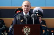 Putin warns of global clash as Russia marks victory in World War Two