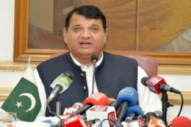 Amir Muqam calls for collective efforts for KP’s development