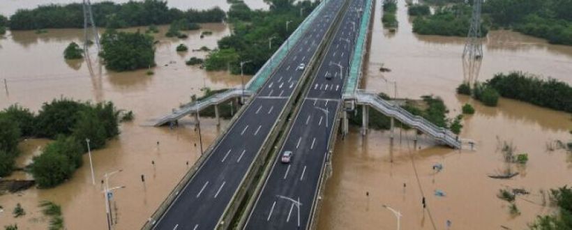 Southern China storms kill four, force mass evacuations