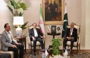 Araghchi meets Field Marshal Asim Munir and Ishaq Dar in peace talks