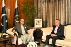 Finance Minister Dar briefs President Alvi on country’s economic situation