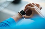 Smartwatch may help boost treatment for depression: study