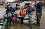 Mass evacuations as floods in Russia’s Kurgan region set to peak