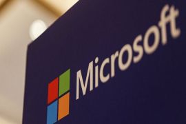 Microsoft promotes more tools for creating AI software