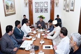 Sindh CM directs authorities to stabilize flour prices
