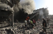 Israel continues renewed bombardment of Gaza after collapse of truce