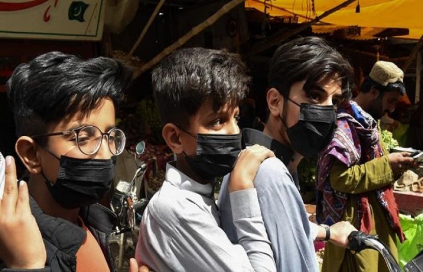 پنجاب میں عوامی مقامات پر ماسک نہ پہننے پر جرمانے کی خبروں کی تردید ہیں