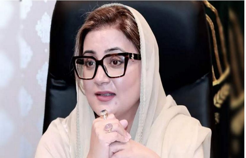 وزیر اطلاعات عظمیٰ بخاری