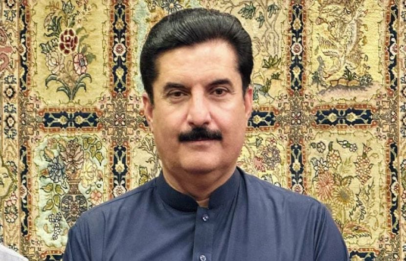 عمران خان کو کسی دوسری جیل منتقل کیا جائے تاکہ اڈیالہ کے قیدی سکون سے رہ سکیں، گورنر خیبر پختونخوا