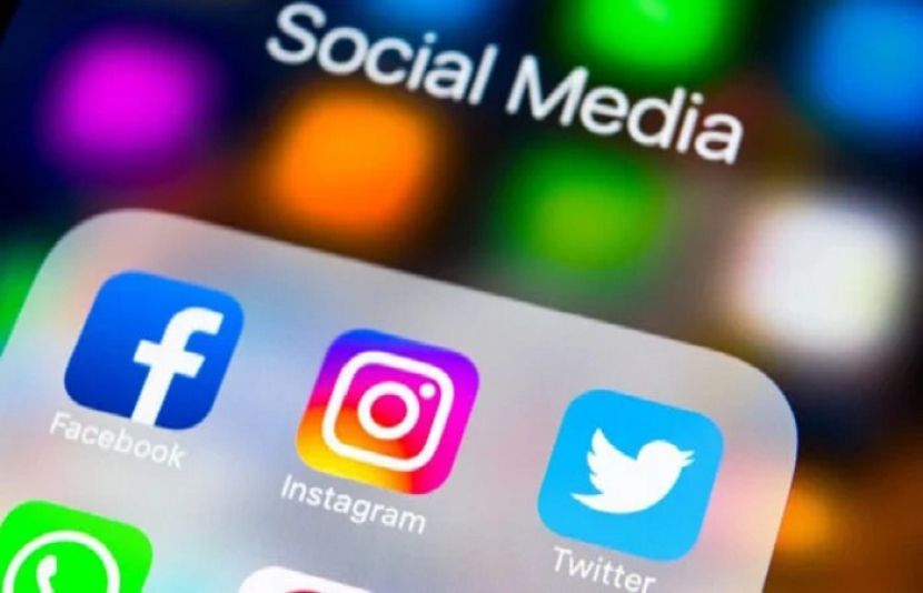 سوشل میڈیا اکاؤنٹس بلاک ہونے لگے