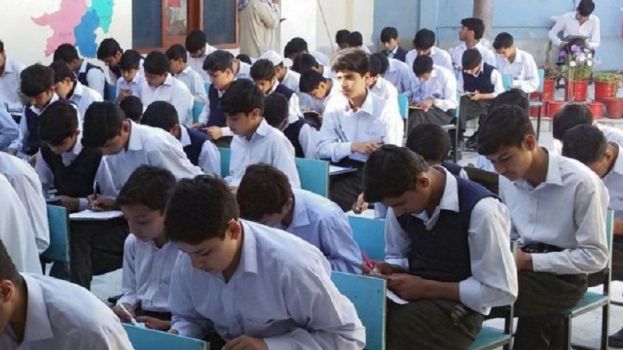 کےپی میں پرائیویٹ اسکولوں کی فیس کی وصولی غیر قانونی قرار