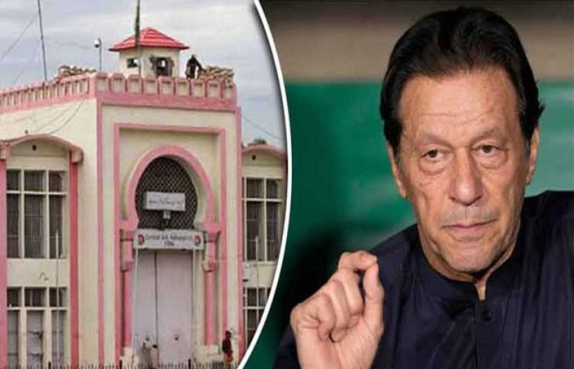 اڈیالہ جیل میں بانی پی ٹی آئی عمران خان سے ان کی بہن عظمیٰ خان کی 29 روز بعد ملاقات ہوگئی