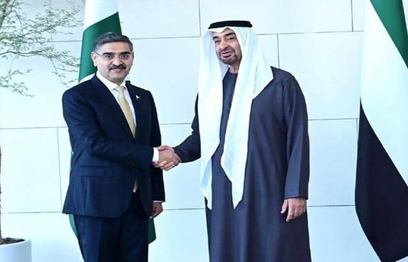 متحدہ عرب امارات کے صدر شیخ محمد بن زاید النہیان اورپاکستان کے نگراں وزیر اعظم انوار الحق کاکڑ