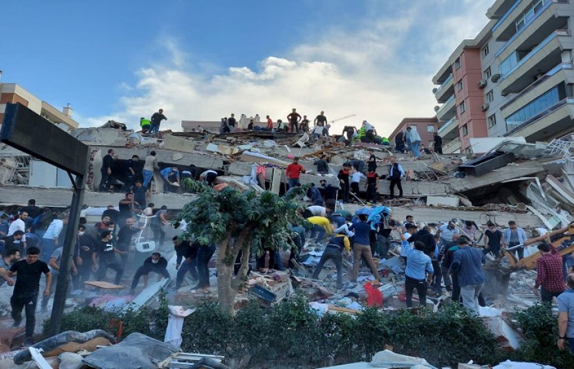 ترکیہ اور اور شام میں 7.8 شدت کا زلزلے سے تباہی کا منظر
