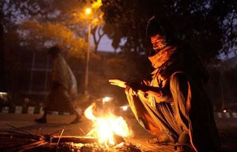 کراچی سرد موسم کی لپیٹ میں ہے جہاں پارہ سنگل ڈیجیٹ میں ریکارڈ کیا گیا ہے