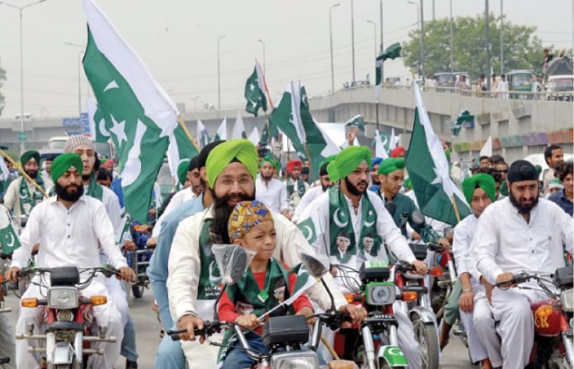 وزیراعلیٰ پنجاب کا سکھ برادری کو ہیلمٹ کے قانون سے مستثنیٰ قرار دینے کا اعلان