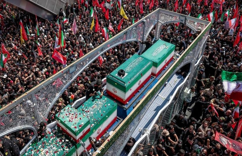 ایرانی سپریم لیڈر شہید علی خامنہ ای کا جنازہ قم پہنچا دیا گیا