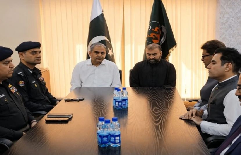 وفاقی وزیرداخلہ محسن نقوی اور وزیر اعلی بلوچستان میر سرفراز بگٹی کی زیر صدارت خصوصی اجلاس ہو رہا ہے