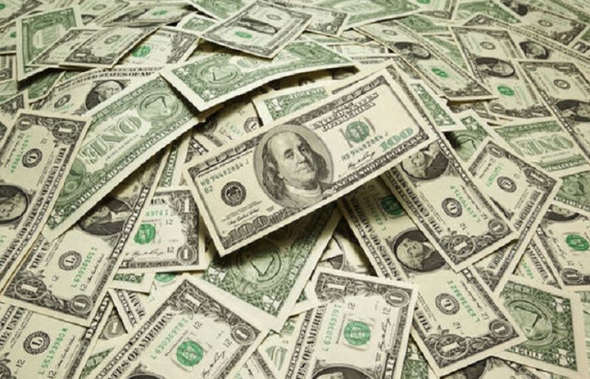 انٹر بینک میں ڈالر