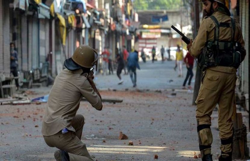 مقبوضہ کشمیر میں بھارتی فوج کی بربریت اور درندگی کی انتہا، 3 نہتے نوجوانوں کو شہید کر دیا
