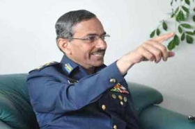 راؤ قمر سلیمان چیئرمین پی آئی اے کے عہدے سے مستعفی