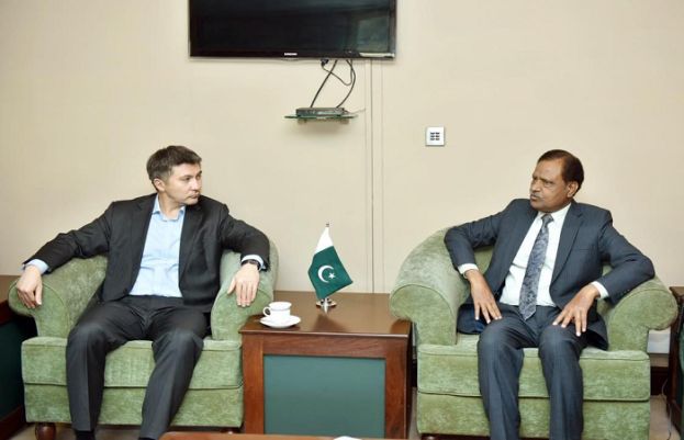 قازقستان کے سفیر کی پاکستان انسٹی ٹیوٹ آف پارلیمانی سروسز کے ایگزیکٹو ڈائریکٹر سے ملاقات