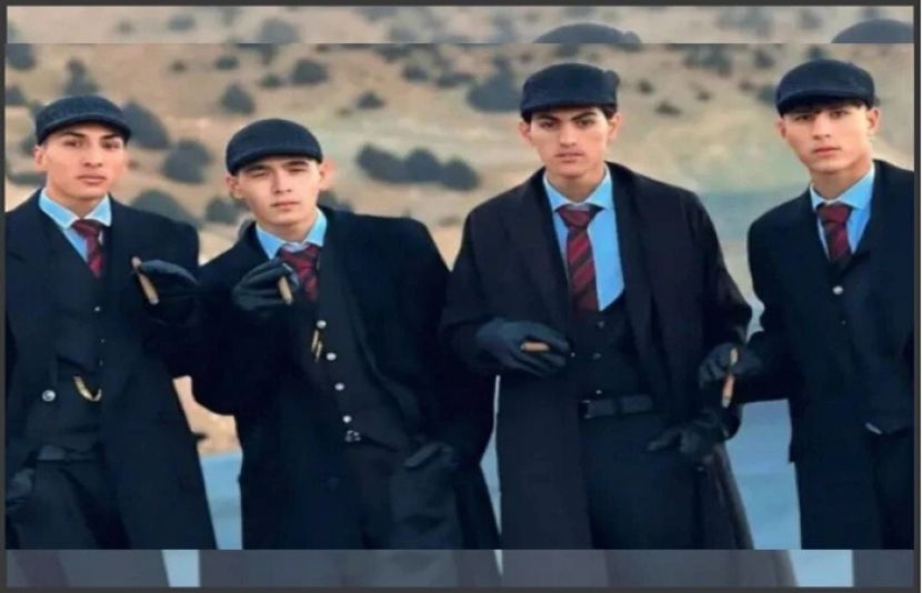 چار افغانی نوجوان