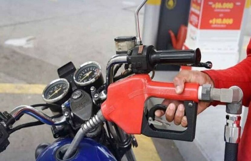 خیبرپختونخوا حکومت نے موٹر سائیکل اور اسکوٹر مالکان کے لیے ایک اہم ریلیف اسکیم ’’احساس فیول سپورٹ پروگرام‘‘ شروع کرنے کا اعلان کر دیا ہے