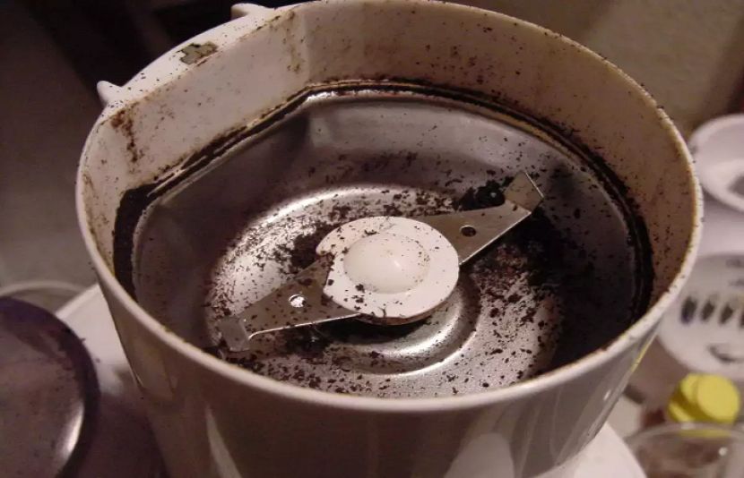 مکسچر کے جاراوربلیڈر کو صاف کرنے کا طریقہ