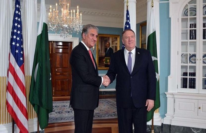 وزیر خارجہ مخدوم شاہ محمود قریشی امریکی ہم منصب مائیک پومپیو سے ملاقات کر رہے ہیں