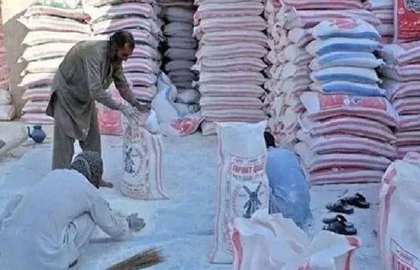 ملک بھر میں آٹے کی قیمتوں میں ایک بار پھر اضافہ ریکارڈ کیا گیا ہے