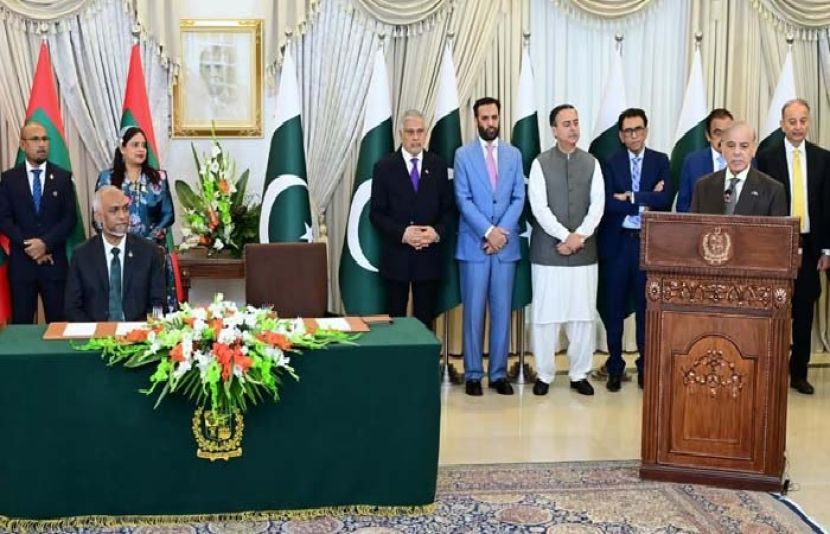 وزیراعظم شہباز شریف اور مالدیپ کے صدر ڈاکٹرمعیزو