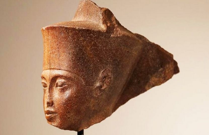 فرعون کے 18 ویں خاندان کے بادشاہ کا نصف مجسمہ 95 کروڑ میں فروخت کر دیا
