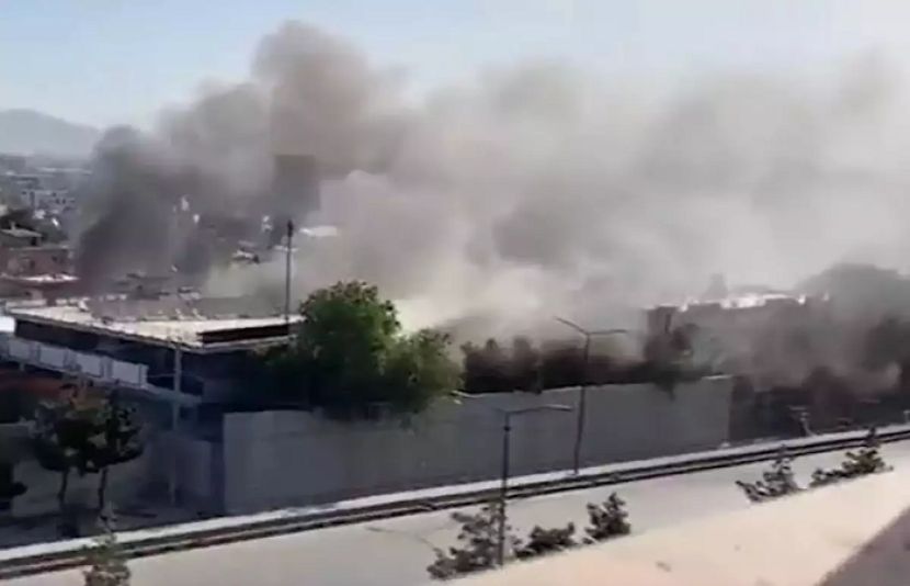 کابل میں افغان وزارت خارجہ کے باہر خودکش دھماکا