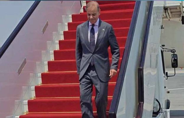 وزیراعظم شہبازشریف لندن سے وطن واپس پہنچ گئے
