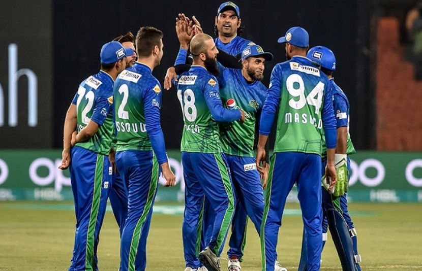 پاکستان سپر لیگ کے تیسرے میچ میں لاہور قلندرز اور ملتان سلطانز کا میچ