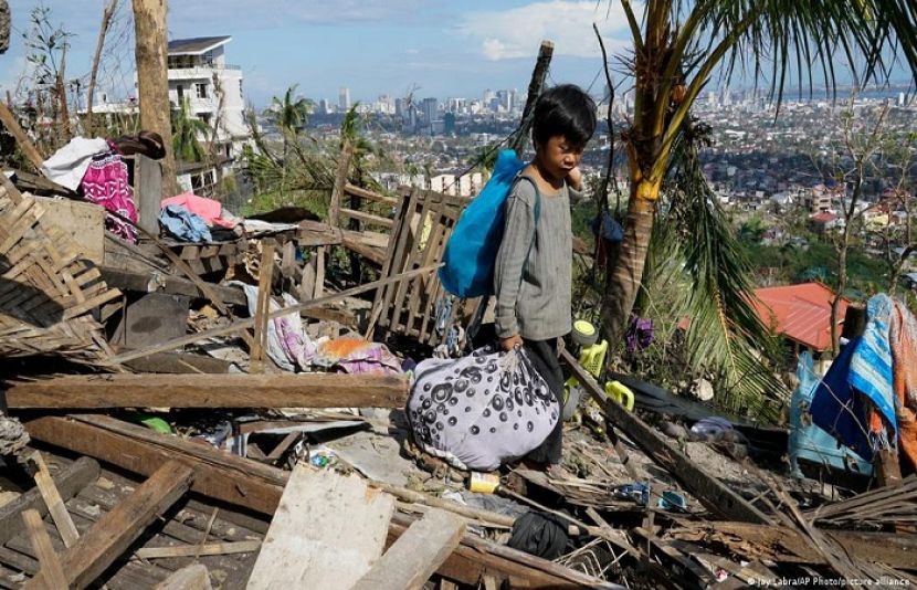 فلپائن میں سمندری طوفان سے ہلاکتوں کی تعداد 375 تک پہنچ گئی 