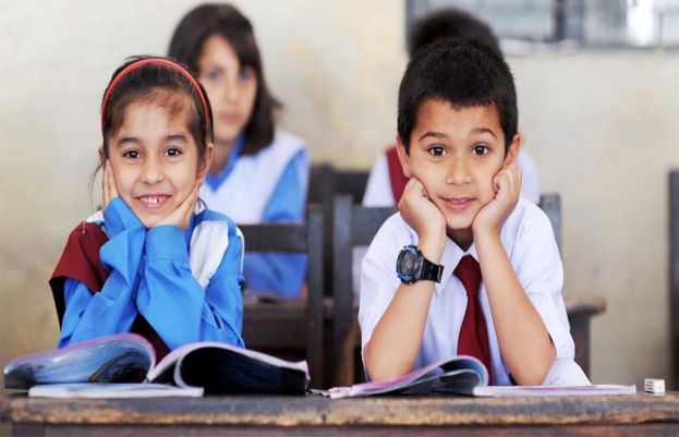 گرمیوں کی تعطیلات کے بعد سندھ، پنجاب اور اسلام آباد میں اسکول کھل گئے